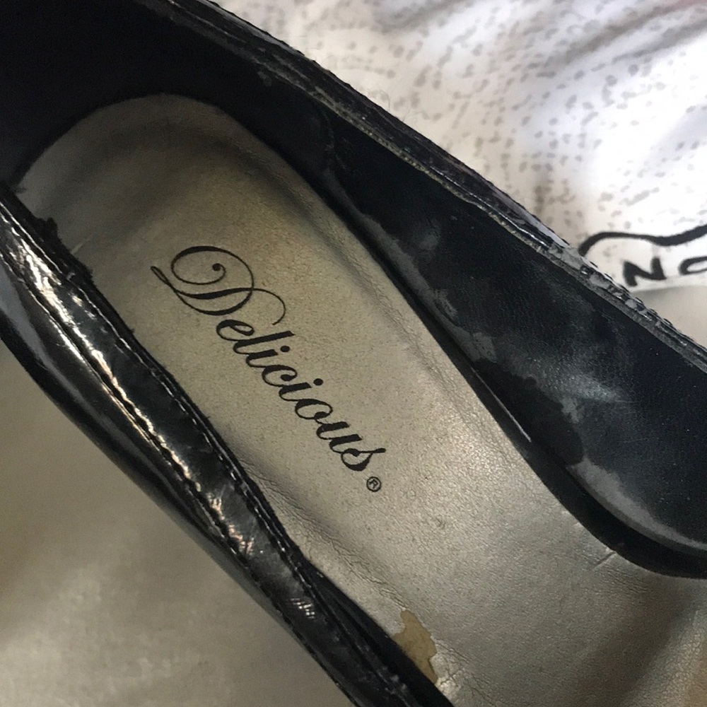 Heels 💕 - Picture 3 of 5
